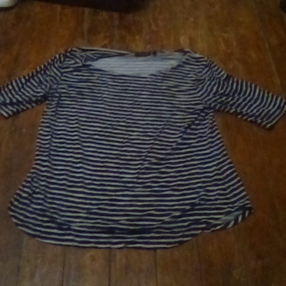 Long sleeve t-shirt